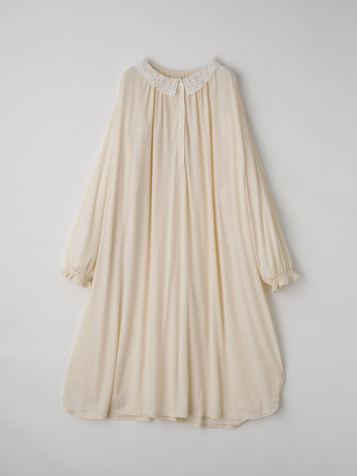 冷房対策にも｜肌にベールを纏うように。夏まで待てないエアリー